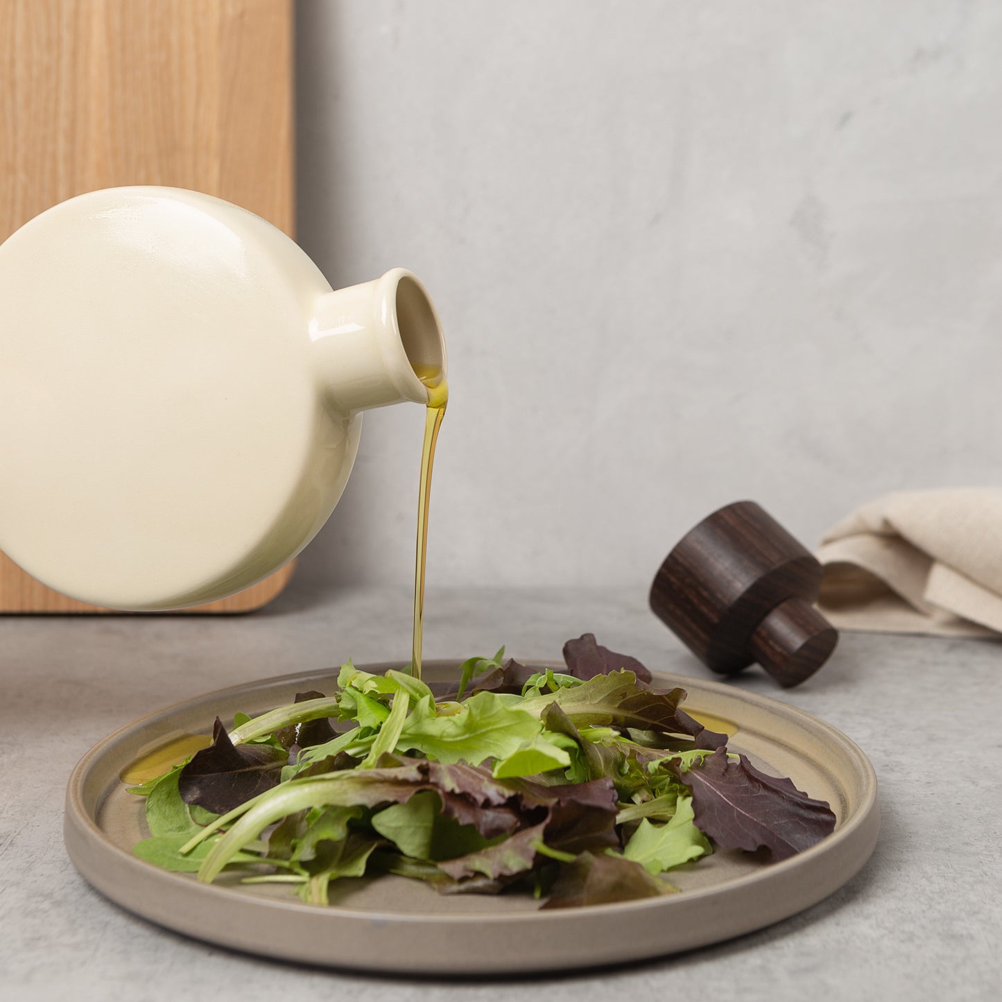 Keramik-Vase für einzelne Blumen