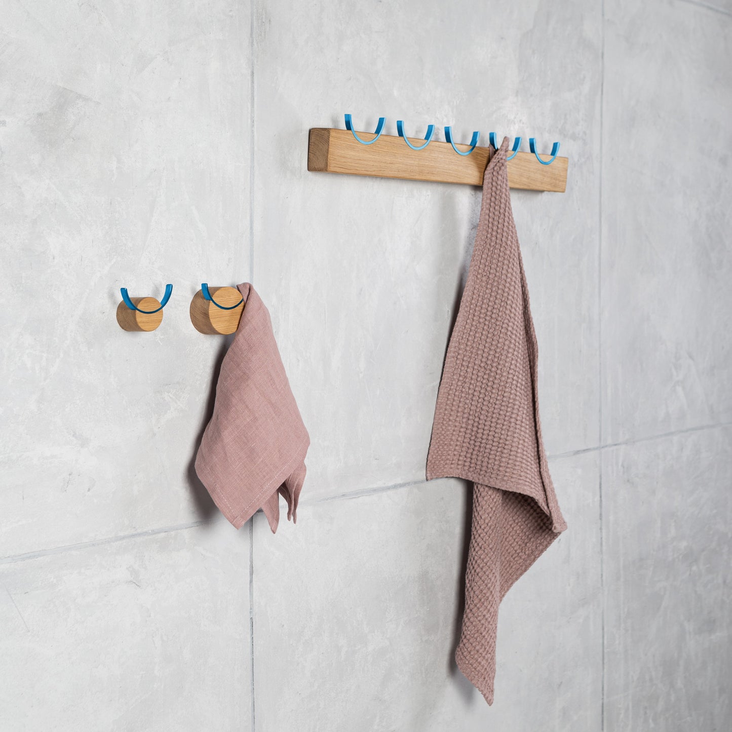 Garderobe DEER | Eichenholz oder Eichenholz in Nussbaumfarbe