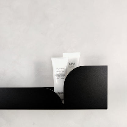 Wandregal BAUHAUS aus schwarzem Metall