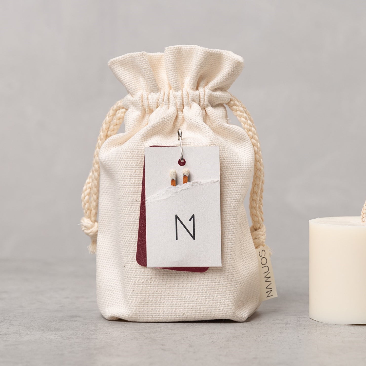 Rechteckige oder würfelförmige Stumpenkerze aus Rapswachs